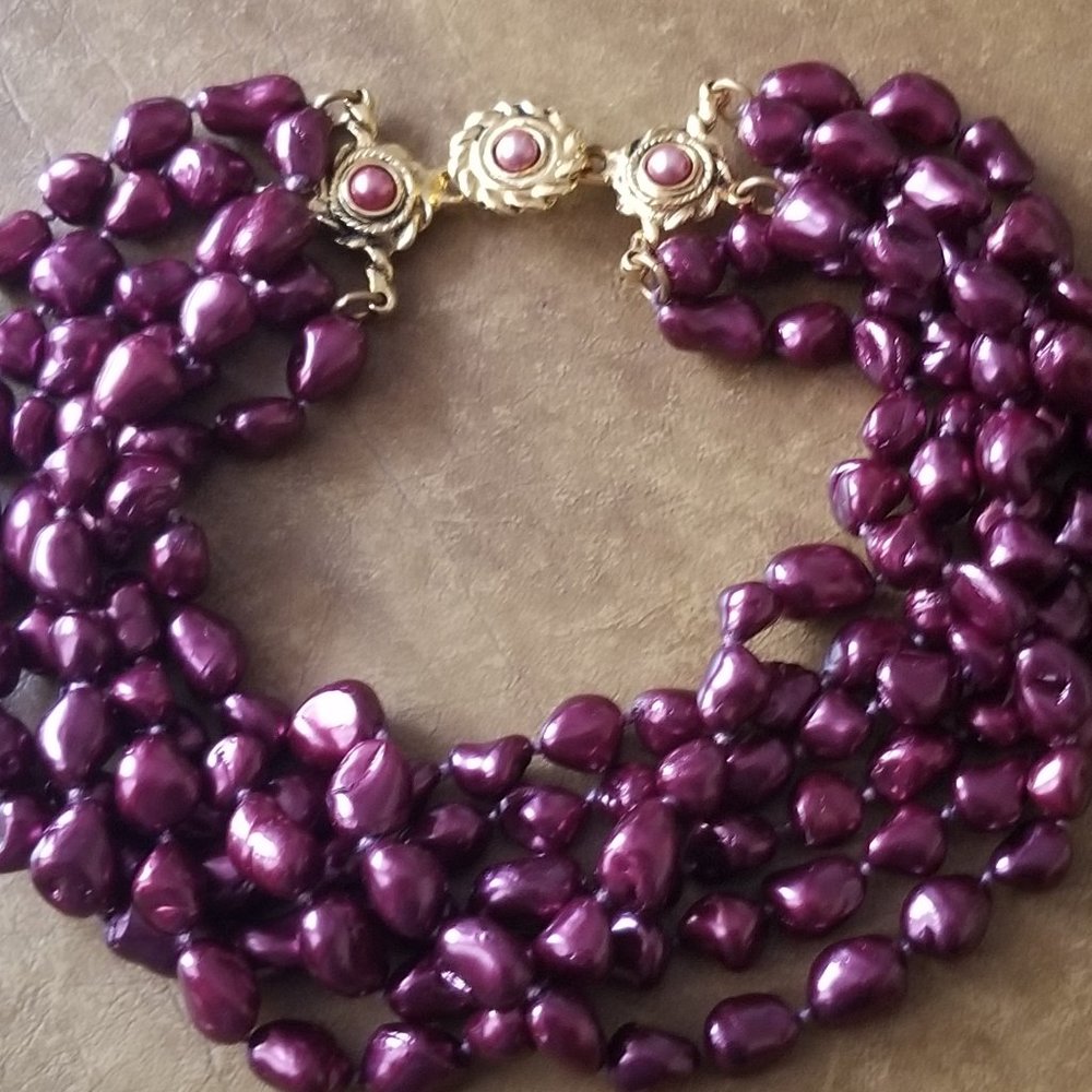 RUNWAY STATEMENT JOSE & MARIA BARRERA PURPLE BAROQUE PEARL MULTI STRAND NECKLACE